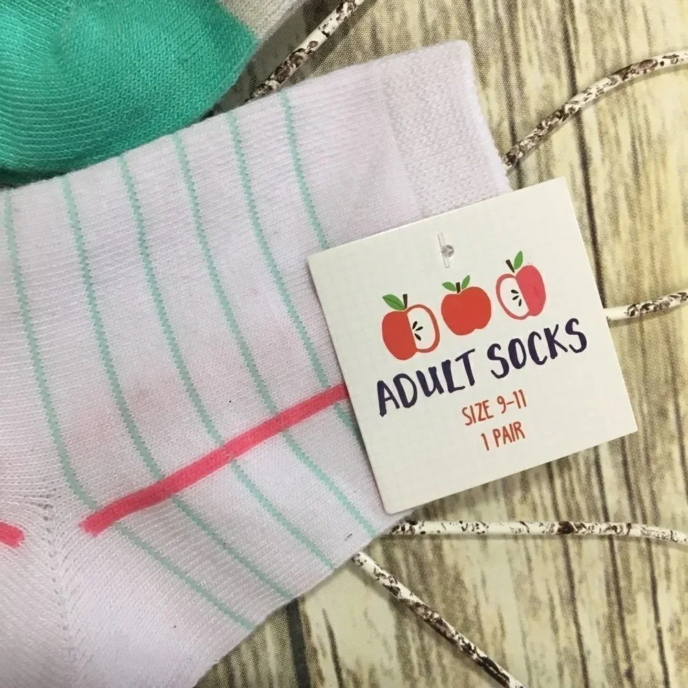 🦩 Socks for Teacher, School, Teachers Aide gift‎ present